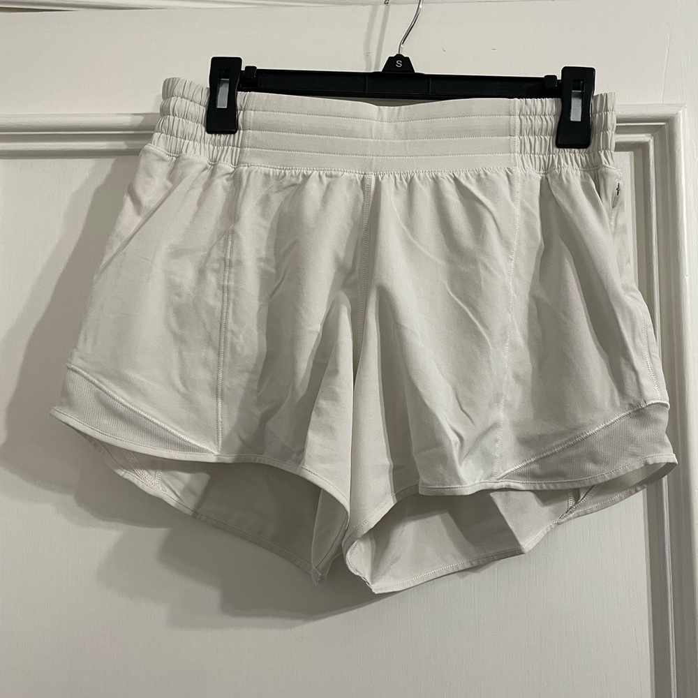 Lululemon Hotty Hot 4” short